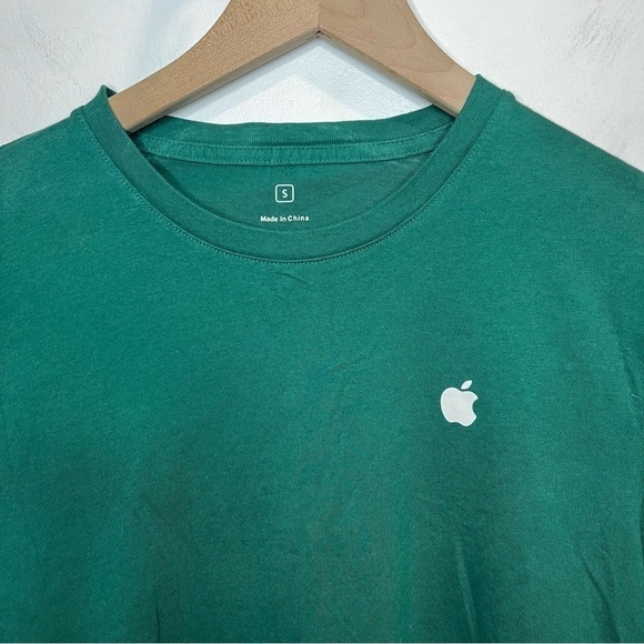Men’s | Apple Employee Green T-Shirt | Small - Picture 3 of 7
